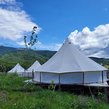 Glamping 豪华帐篷 Nucşoara